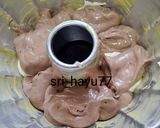 Foto langkah ke 6 dari resep Bolu Susu Marmer Kukus.
