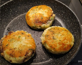 Foto del paso 5 de la receta: Tortitas de patatas rellenas