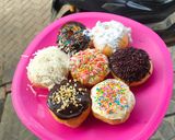 Foto langkah ke 4 dari resep Donat Warna Warni.