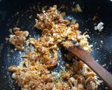 Foto langkah ke 3 dari resep Nasi goreng cumi asin.