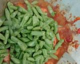 Foto langkah ke 5 dari resep Tumis buncis udang.