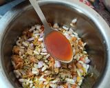 A picture of step 5 of Bhel puri.