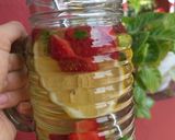 Foto langkah ke 3 dari resep Infused Water.