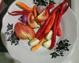 Foto langkah ke 1 dari resep Sambal terasi tomat segar.