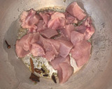 குடைமிளகாய் சிக்கன் கிரேவி (Kudaimilakaai gravy recipe in tamil) ரெசிபி ஸ்டேப் 4 புகைப்படம்