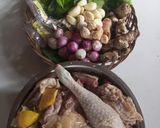 Foto langkah ke 1 dari resep Soto Ayam Kampung.