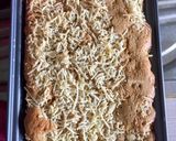 Foto langkah ke 5 dari resep Bolu Kopi Topping Keju.