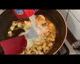 A picture of step 5 of Chicken Steaks with Mushroom Sauce.
