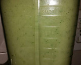 Foto del paso 3 de la receta: Agua fresca de pepino y menta🍸
