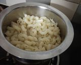 A picture of step 2 of Veg Pasta.