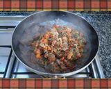 Foto del paso 4 de la receta: Hígado de cerdo, con sofrito de verduras y patatas