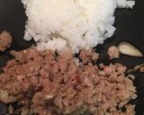 A picture of step 3 of Lemon pepper sausage Omusubi.