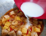 Foto langkah ke 5 dari resep Tahu Kentang Asam Manis Pedas.