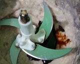 Foto langkah ke 1 dari resep Pentol Ayam Kriwil Kuah Simpel.