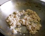 A picture of step 2 of Minced chicken.