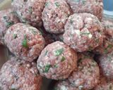 Foto del paso 2 de la receta: Albóndigas con papas 🍲