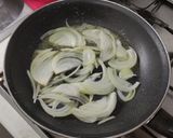 Foto del paso 3 de la receta: Medallones de Merluza a la marinera