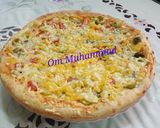 صورة لخطوة 6 من وصفة بيتزا بالأجبان 🧀🧀🍕🍕👌👍