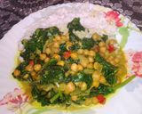 Foto del paso 1 de la receta: Curry de garbanzos y espinacas fácil!!