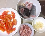 Hình bước làm 1 của món Cá lóc kho tiêu 🍽