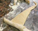 Foto del paso 3 de la receta: Medialunas sin gluten con premezcla Pureza para panes y pizzas