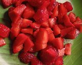 A picture of step 1 of Stroberry moose.