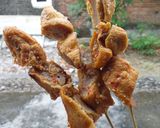 Foto langkah ke 3 dari resep Sate tahu bakso.