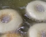 A picture of step 6 of Donuts.