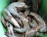 Foto langkah ke 3 dari resep Udang Goreng Asam Jawa.