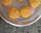 A picture of step 4 of Sandwich idli.