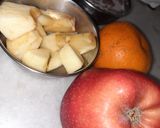A picture of step 2 of Apple choco chips muesli smoothie.