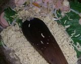 Foto langkah ke 4 dari resep Indomie Kuah Pedas.