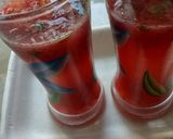 A picture of step 4 of Strawberry mojito.