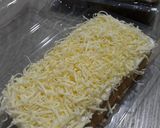 Foto langkah ke 4 dari resep Cake potong tabur keju.