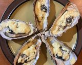 Hình bước làm 2 của món Hàu Nướng Phô Mai Con Bò Cười