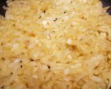 Foto del paso 4 de la receta: Filetes en salsa cremosa de cebolla