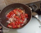 A picture of step 2 of Murg Makhani.