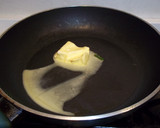 Foto del paso 5 de la receta: Huevos en nido de espinacas