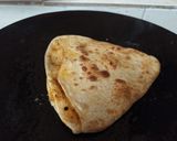 A picture of step 4 of Namak mirchi paratha.