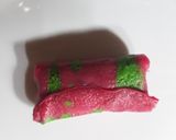 Foto langkah ke 5 dari resep Dadar gulung motif isi pisang-coklat anti gagal.
