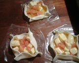 Foto del paso 2 de la receta: Canastitas de queso y tomate