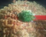 A picture of step 8 of Hara lehsan macaroni.