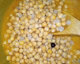 A picture of step 8 of Yoghurt Chickpea Potatoes.