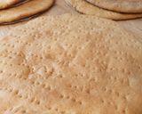 Pas rețetă Tort Medovik, foi cu miere, cremă de mascarpone și frișcă 5 fotografie