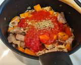 Foto del paso 3 de la receta Estofado de solomillo de cerdo con boniato y setas