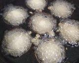 A picture of step 3 of Mutta Surkha South India Snack.