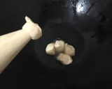Foto langkah ke 3 dari resep Loukoumedes Kedelai.
