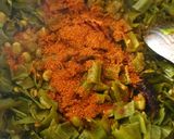 A picture of step 3 of Beans Thoran.