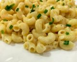 A picture of step 6 of White Sauce Cheesy Pasta.
