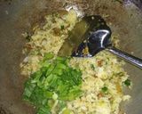 Foto langkah ke 4 dari resep Nasi goreng Sapi cabe ijo.